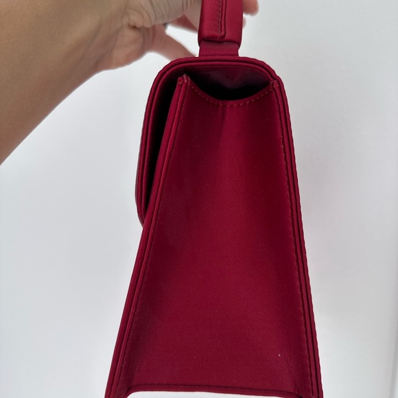 12 storeez - Picture 3 of 3